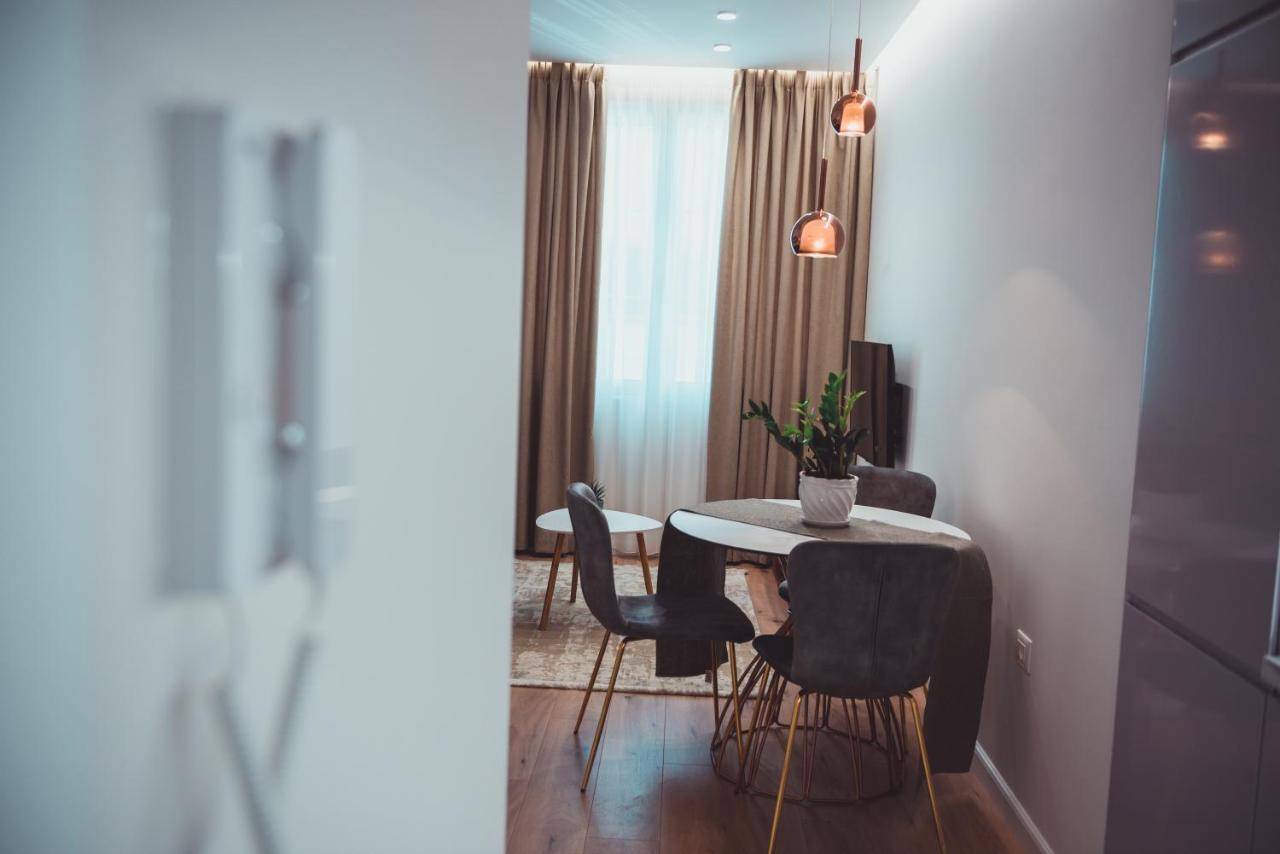 Tam Serviced Apartment City Center No2 Tirana Eksteriør billede